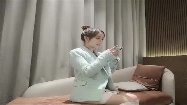 夜场撩妹！高颜值气质女神深夜被狂干内射