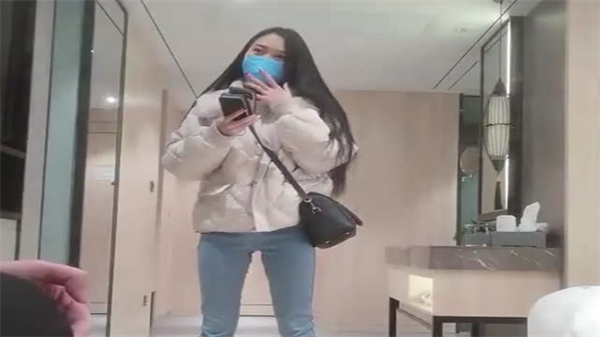 约炮绿衣苗条妹 爆操嫩穴狂干到失禁