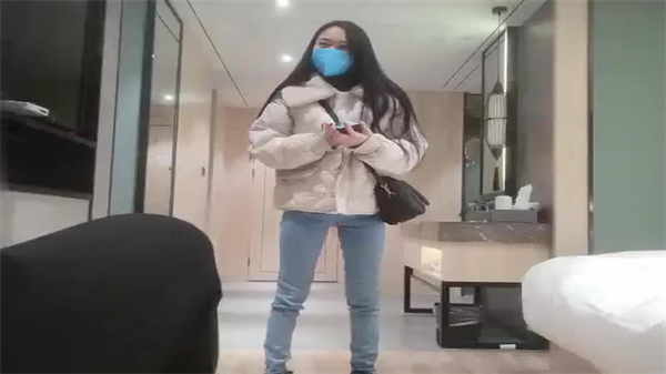 约炮极品苗条妹，疯狂啪啪干到爆